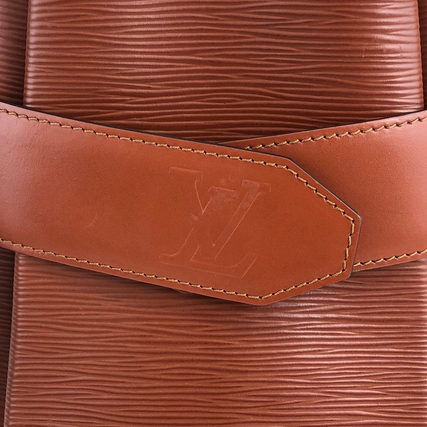 LOUIS VUITTON ルイヴィトン エピ ショルダーバッグ ブラウン サック