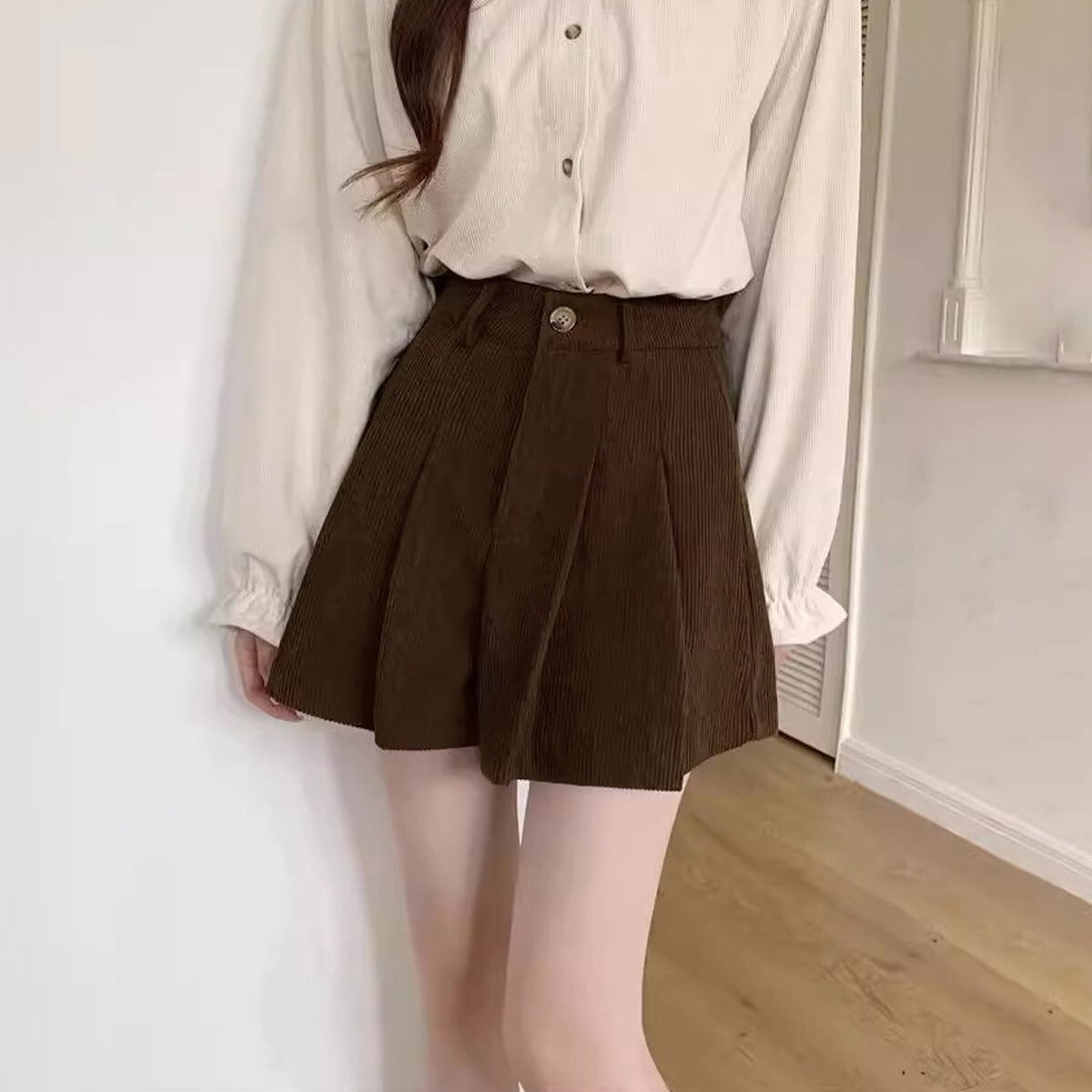 コーデュロイ ショートパンツ レディース 春秋 韓国 プリーツ パンツ きれいめ 大人 カジュアル おしゃれ レトロ ハイウエスト 薄手 ショーパン 美脚 大人可愛い 大人女子