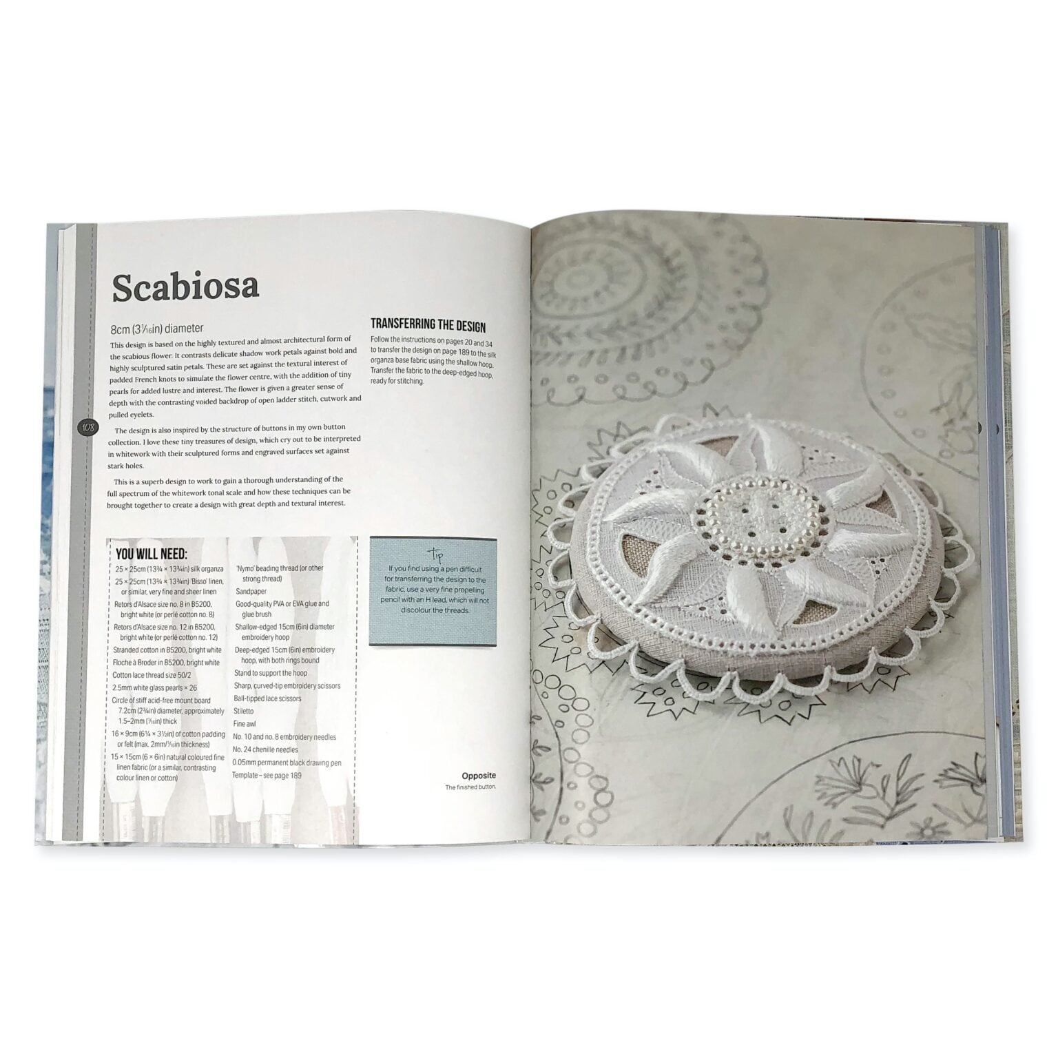 英国王立刺繍学校 教則本Embroidery Techniques 洋書 英国王立刺繍学校 / 本 / RSN Fine Whitework by Jenny Adin-Christie