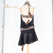 社交ダンス 衣装 ラテン ドレス ワンピース ヒョウ柄 レース 黒 茶色 しっぽ デモ 競技 ダンス パーティ 発表会 お洒落 羽 ファー ブラック系 ブラウン系 おしゃれ かわいい セクシー 軽やか ゴージャス ダンス衣装 フォーマル イベント 伸縮性