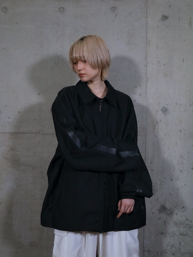 over silhouette leather line switching design zip-up jacket