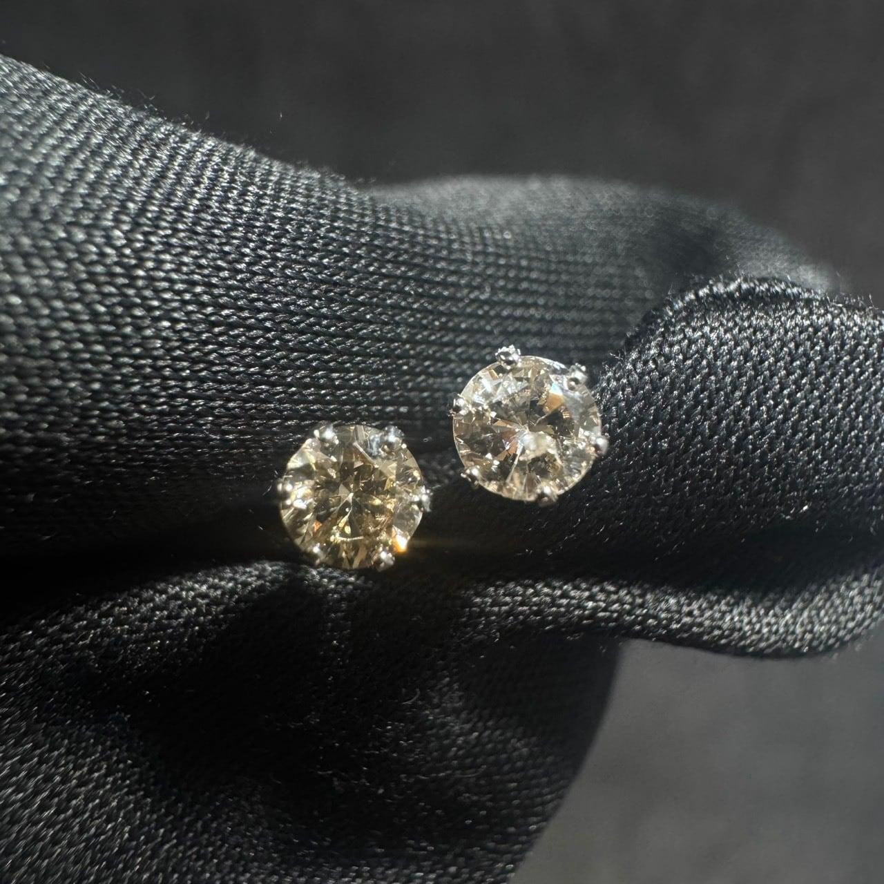 Pt900 0.26ct 一粒 ライトブラウン ダイヤモンド ピアス シンプル 6本