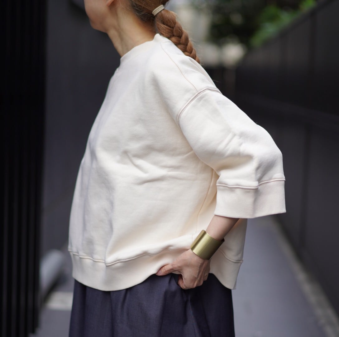 STUDIO NICHOLSON(スタジオニコルソン)BRAWN