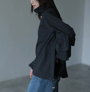 【HERENCIA】Half-zip frill sleeve nylon hoodie
