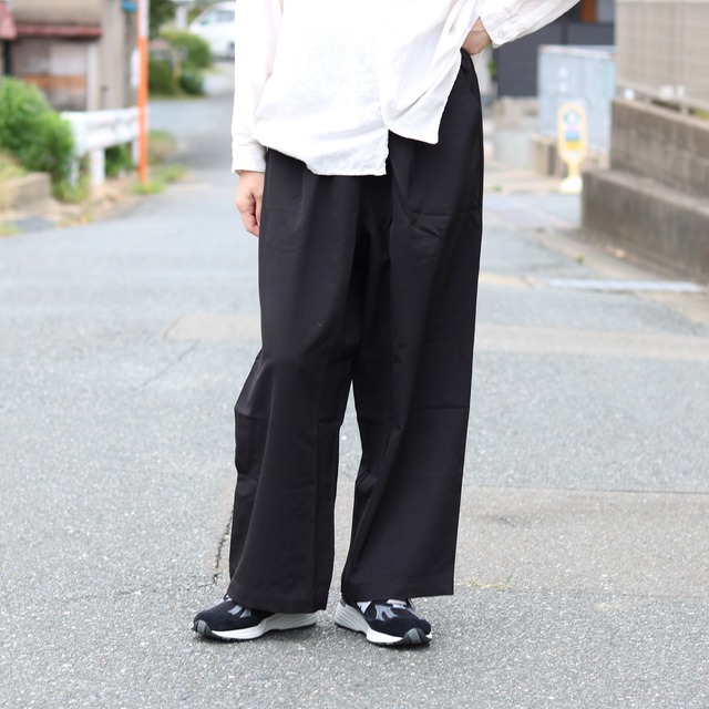 ポリツイル ワイドパンツ