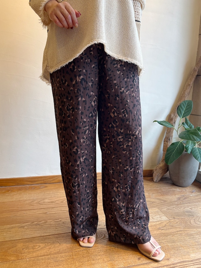 MICA&DEAL / カモフラージュ柄セミワイドパンツ