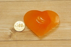 オレンジアラバスターハート（大）約137g