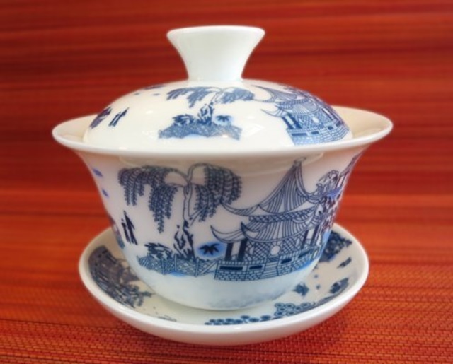 【蓋碗（庭園柄）】：中国庭園風景の蓋碗