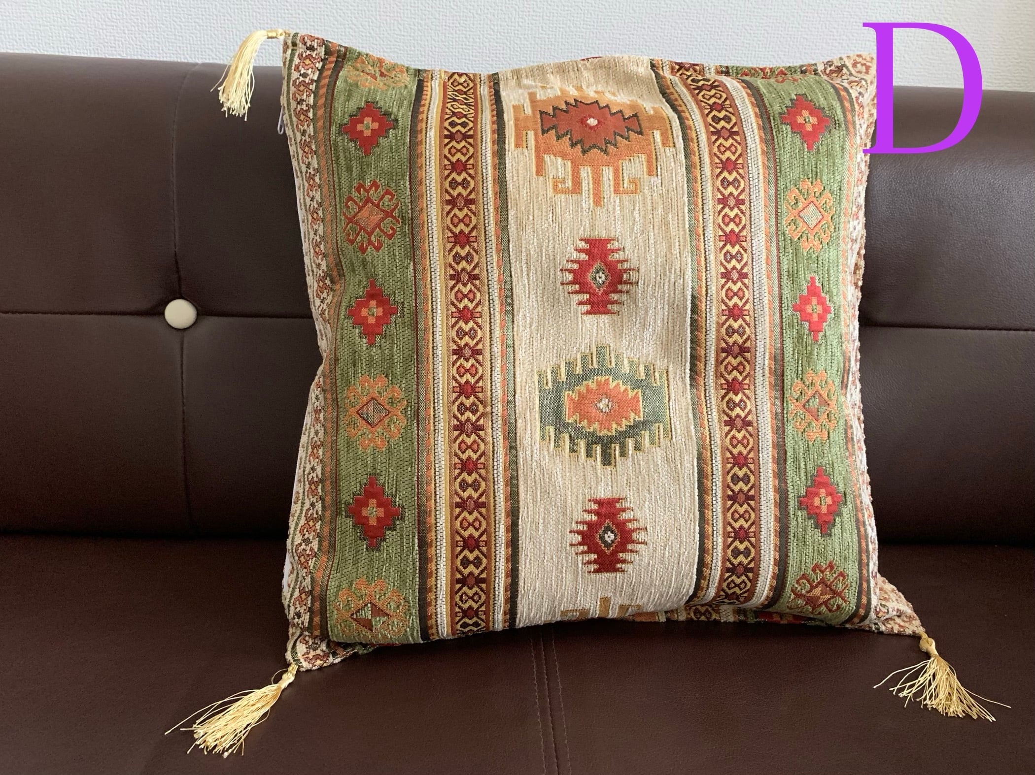 トルコタッセル付きシェニールクッションカバー