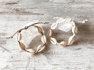 Shell bracelet