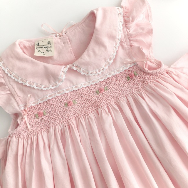 在庫130 スモッキングワンピース ベビーピンク リボンレース ワンピース Heart Spring スモッキングワンピースと可愛い子供服