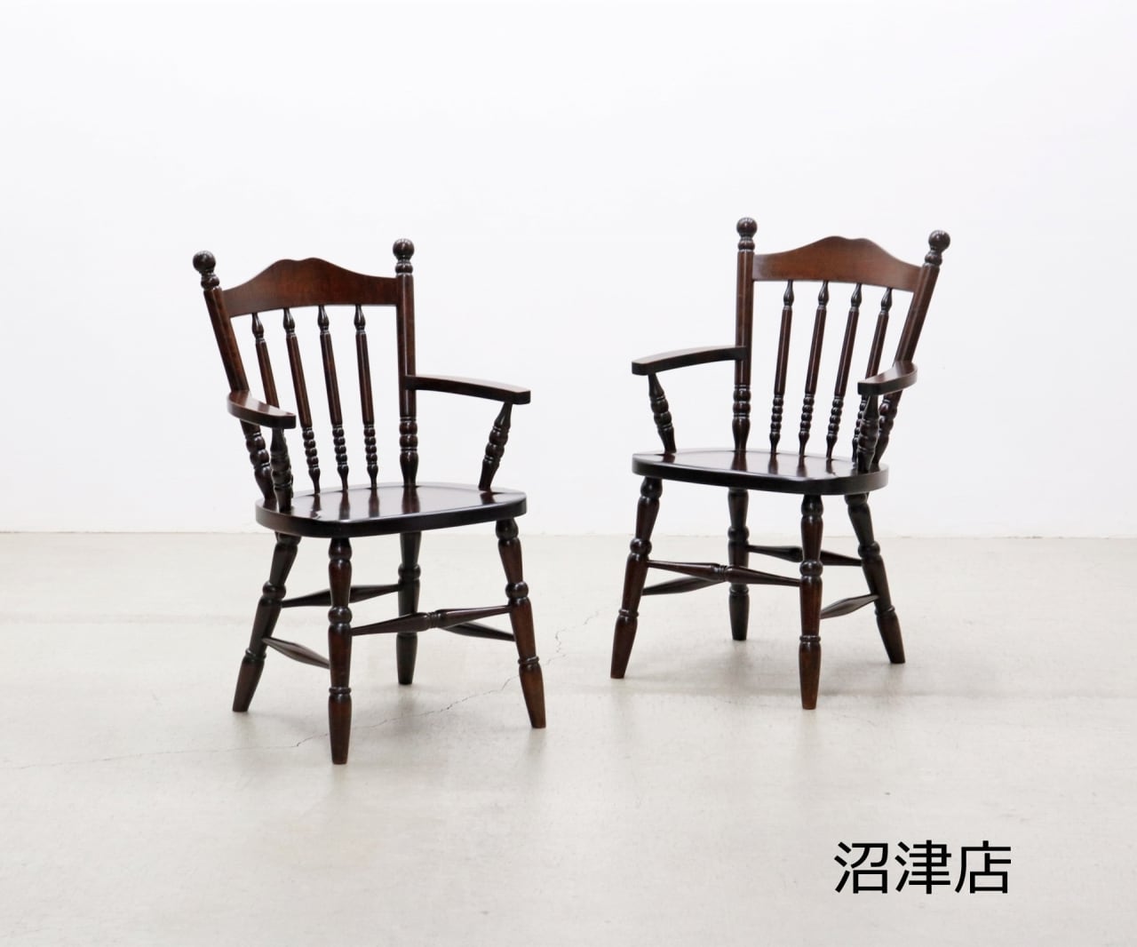 北海道民芸家具　椅子　ダイニングチェア　樺材　【美品】 沼津店】在庫3脚 北海道民芸家具 天然樺無垢材 アーム ダイニング
