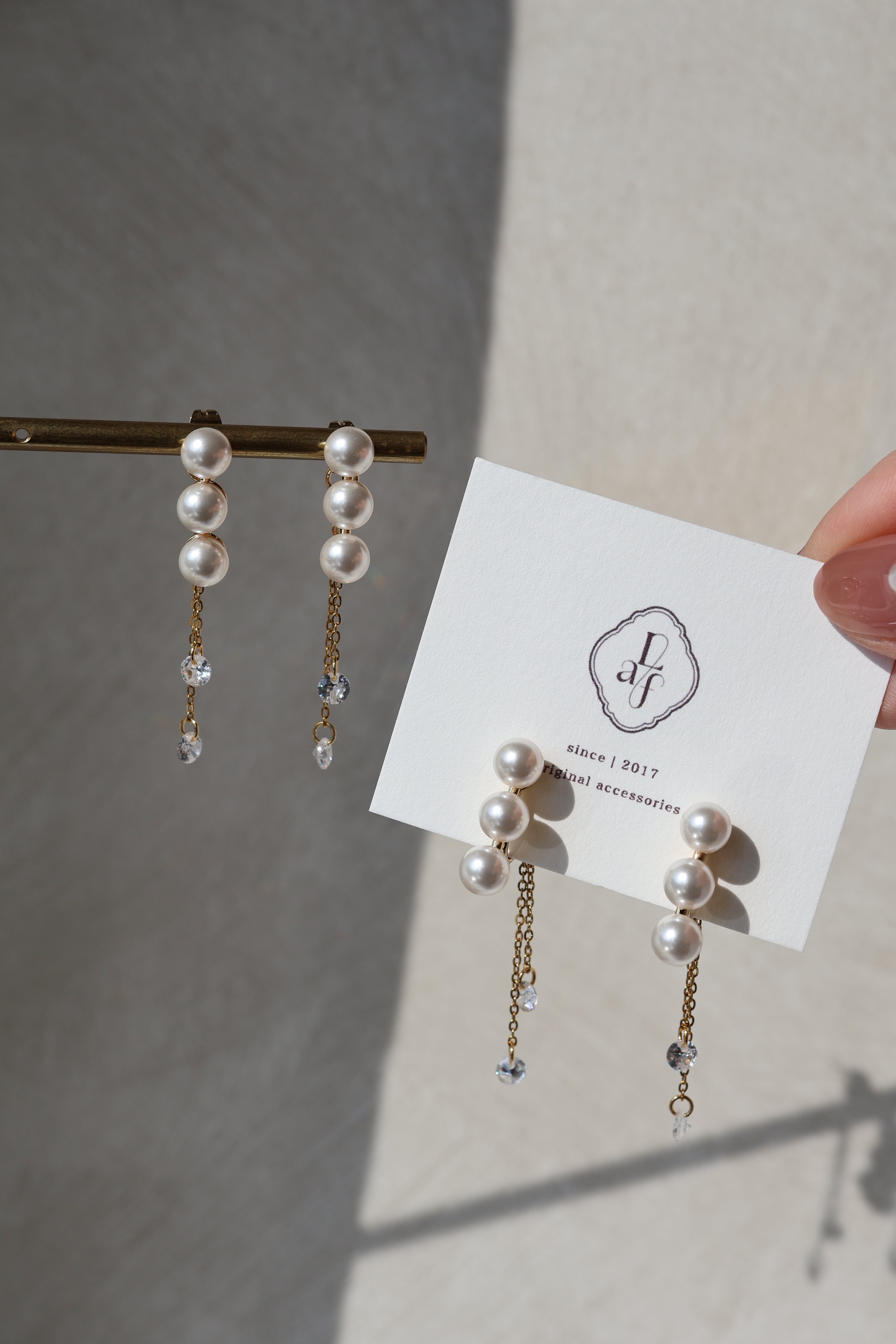 【gold】3pearl × zirconia chain