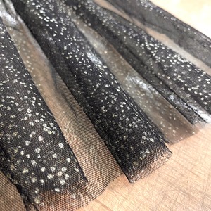 箔プリント ソフトチュール生地 ブラック×ゴールド箔 105cm巾（50cm単位）