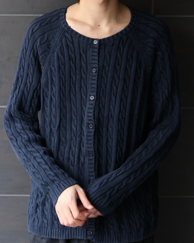 Crew neck knit cardigan