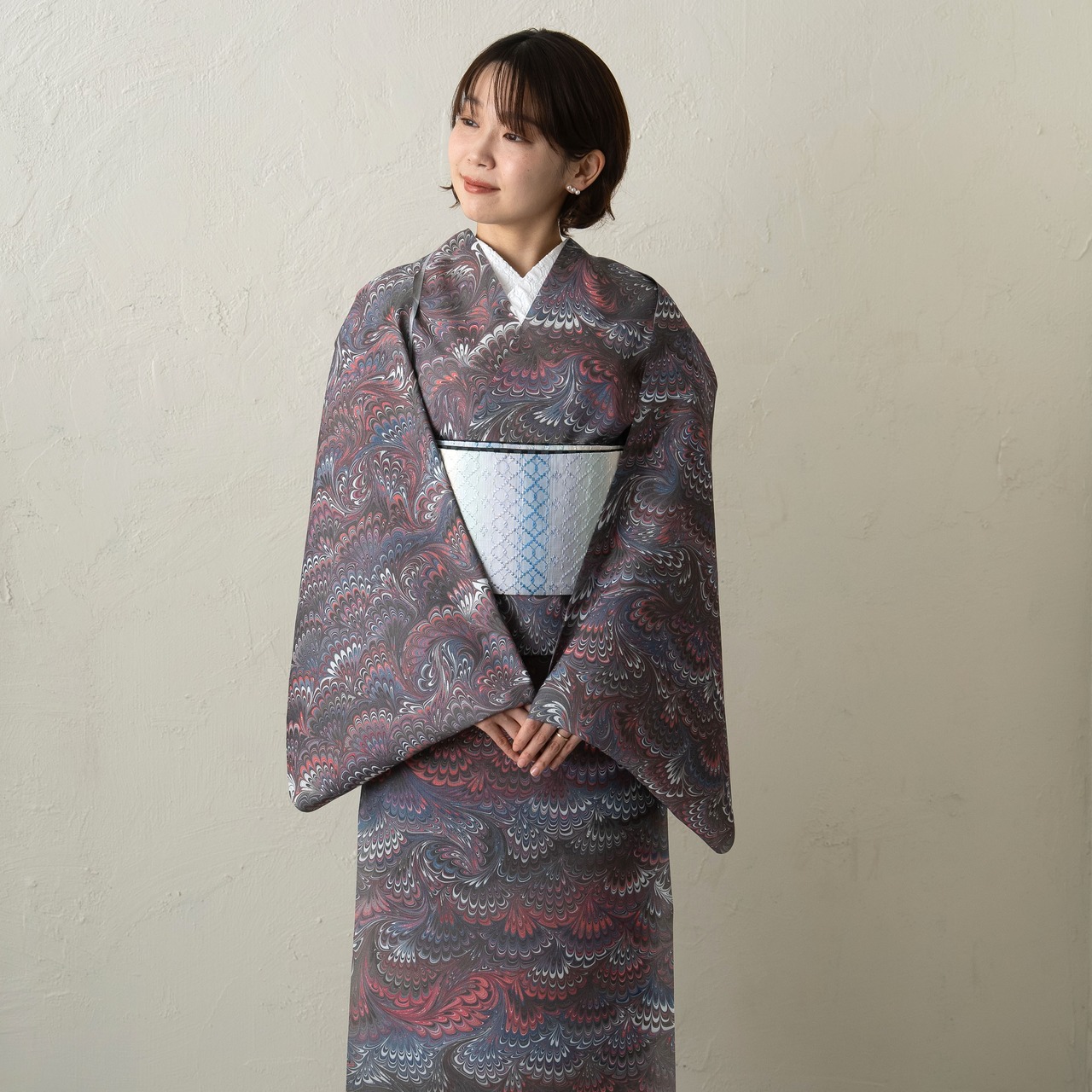 セオアルファ「gift」花火柄〜浴衣・夏着物・単衣