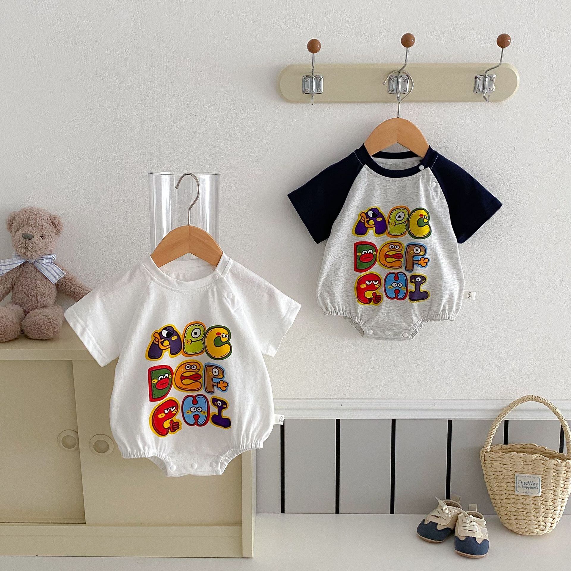 【BABY】夏新作 英字柄半袖ロンパース