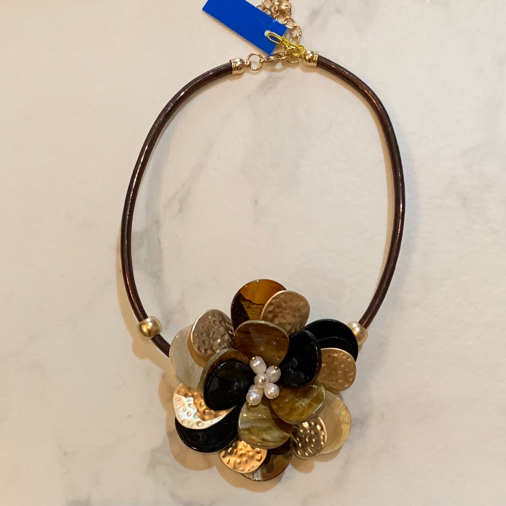 立体フラワー(大)ネックレス