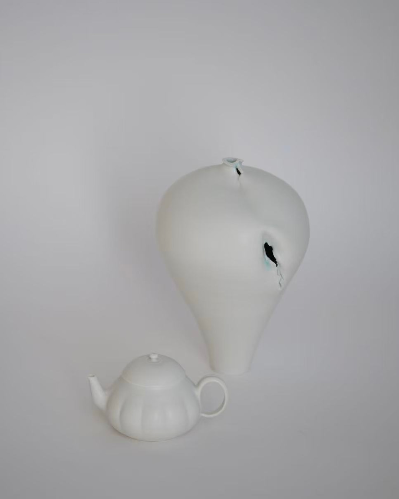 村田匠也 Takuya Murata - やぶれ壺 Yabure jar