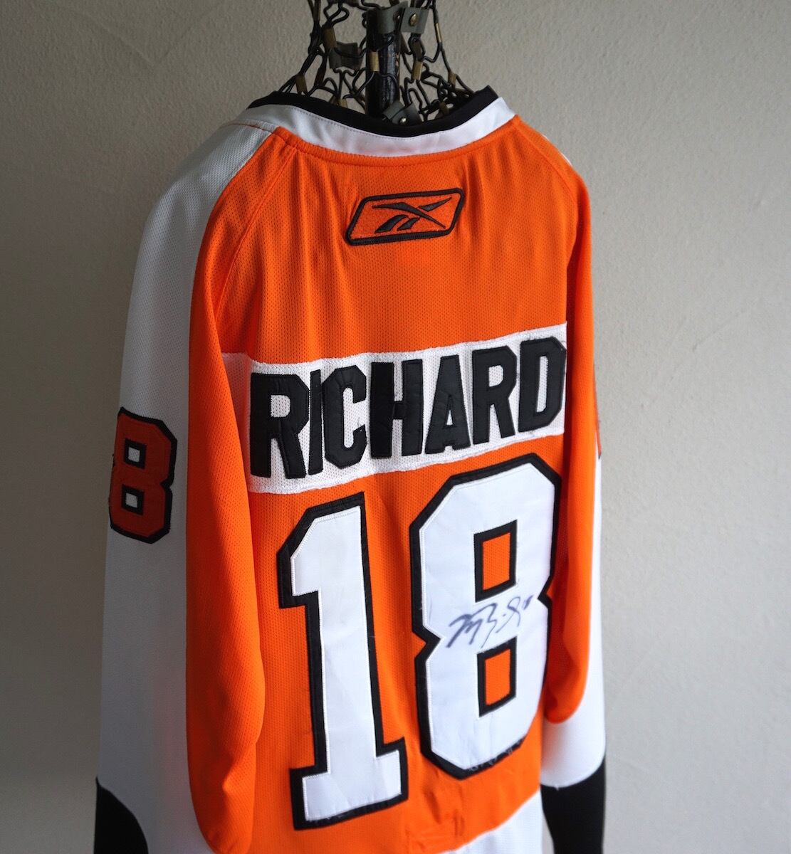 NHLフライヤーズ アディダス 両面刺繍 黒×オレンジ M ホッケーゲームシャツ古着男子