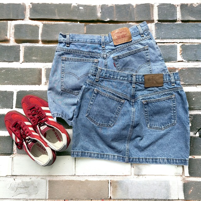 【LADIES】 vintage Calvin Klein denim skirt