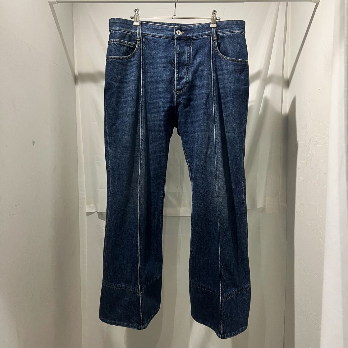 BOTTEGA VENETA ボッテガヴェネタ 23SS Curved Hem Jeans ワイド 