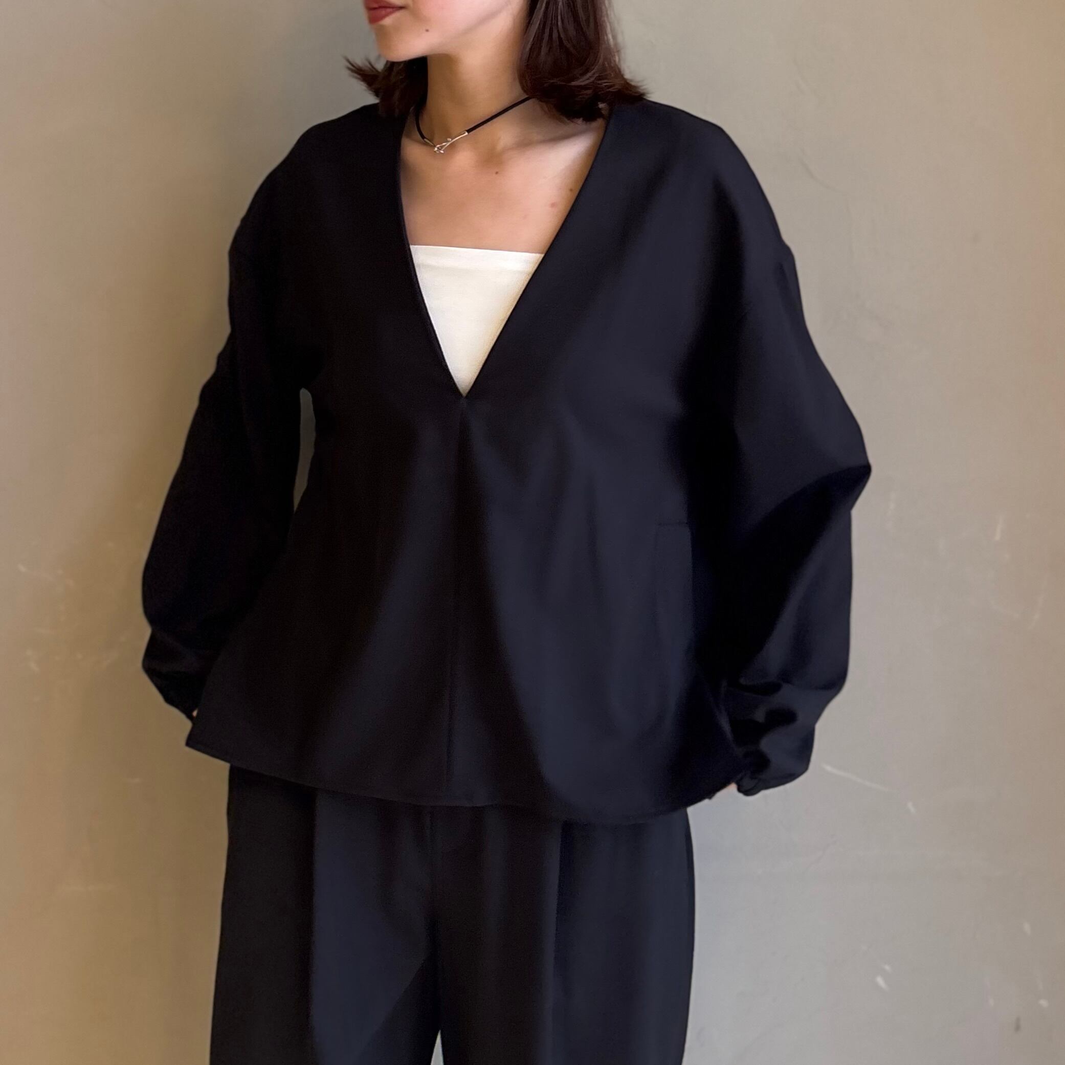 《 12/18(木)まで限定販売 》【 CLOCHE 】シアバターVネックプルオーバーPO