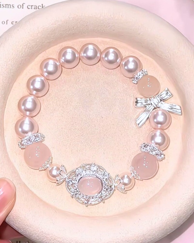 素直な恋心を結ぶ｜ローズクォーツとシェルパールのリボンブレスレット❤︎B440