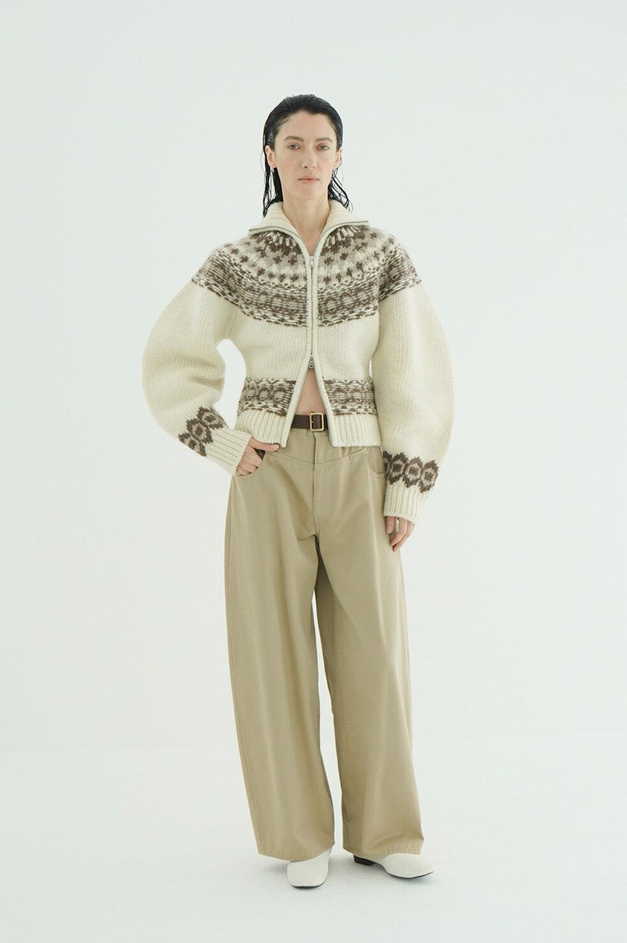 CLANE LOW WAIST BARREL PANTS 2色展開
