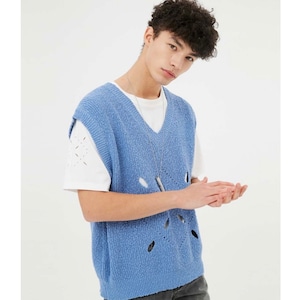[MOONSUN] UNISEX Eclipse Argyle Hole Knit Vest [Dusty Blue] 正規品 韓国ブランド 韓国ファッション 韓国代行 ブランド ベスト