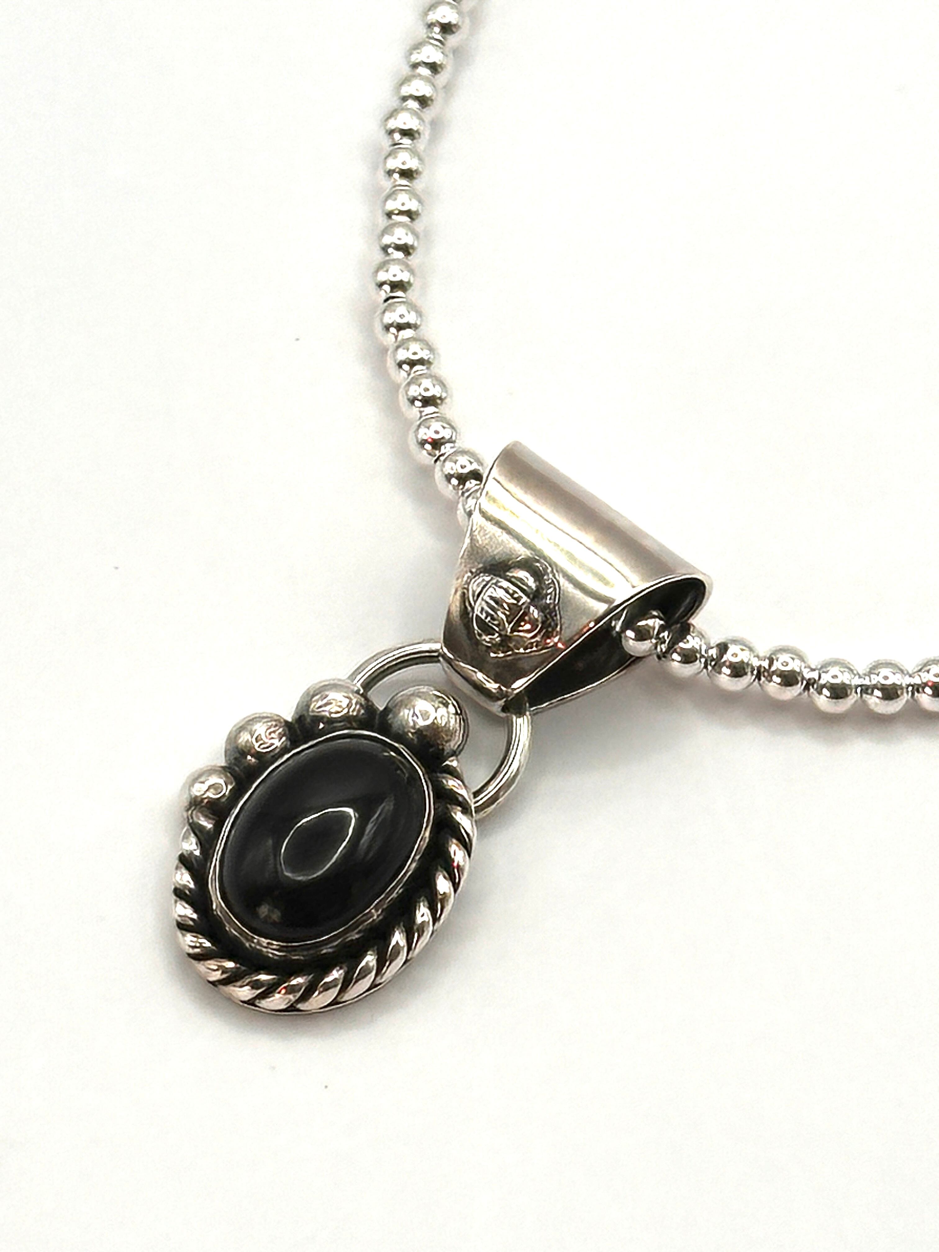 Ericka Nicolas Begay Onyx Mini Pendant Top (ネックレスは別売りです)