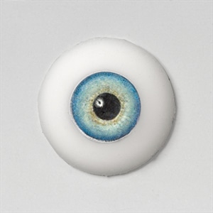 Silicone eye - 17mm Guardian with Smaller Iris for 15mm on Natural Color Sclera SINGLE