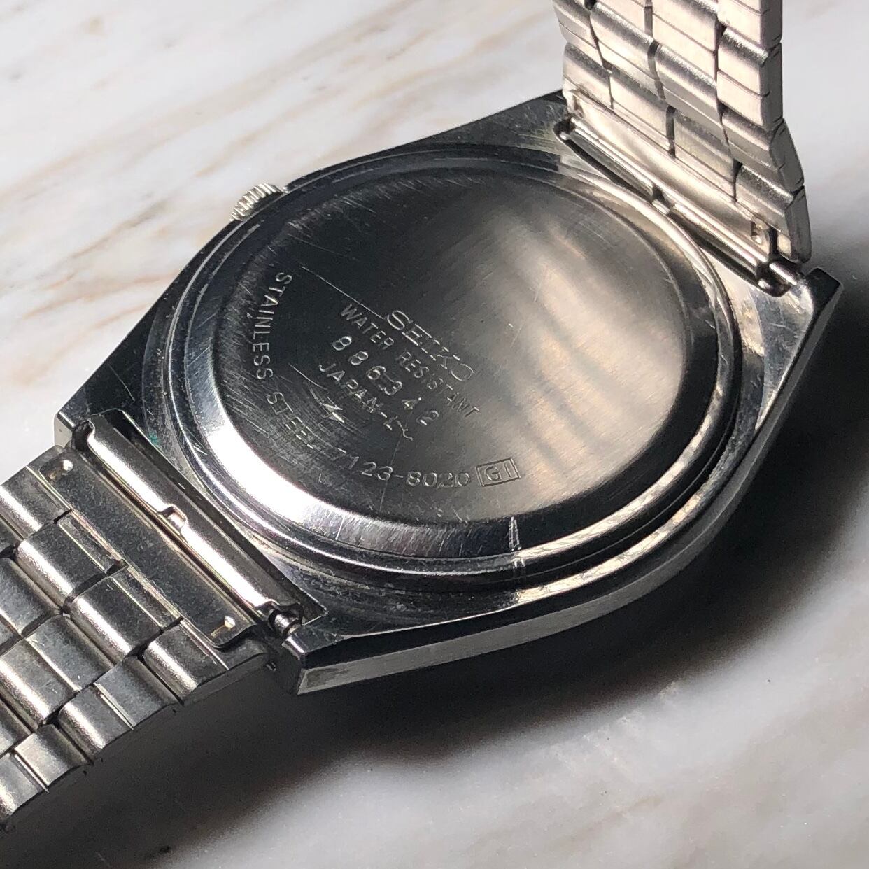 vintage SEIKO cut glass quartz watch 
