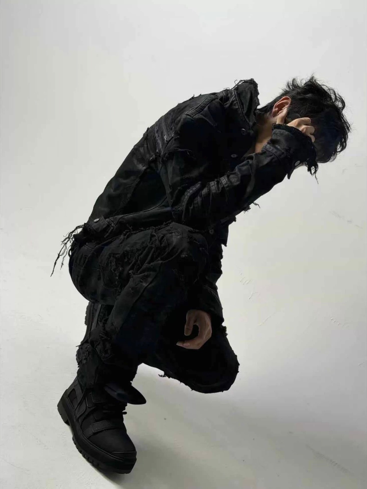 【CinderVein】Distressed Stitch Denim Pants