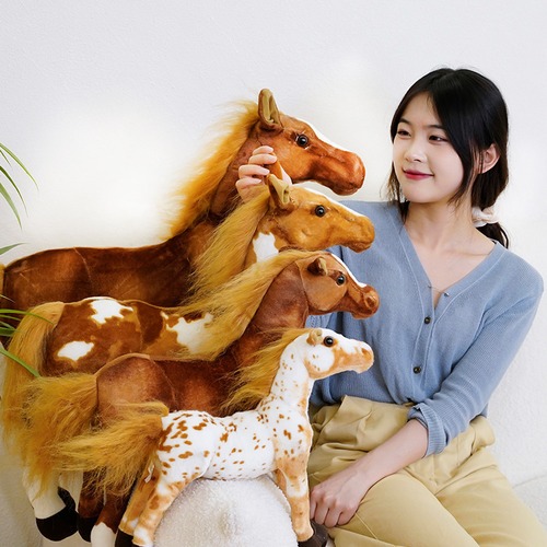 30CM 馬 ぬいぐるみ ふわふわ 手触り 優しい質感 インテリア 飾り 癒しアイテム おしゃれ 北欧風 動物 モチーフ プレゼント 子供部屋 リビング 寝室 ディスプレイ ギフト
