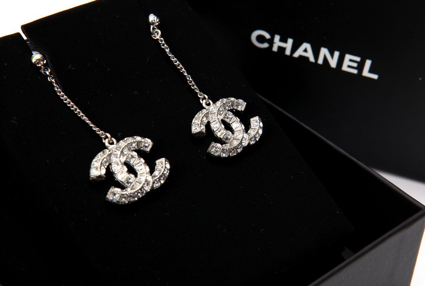 CHANEL ビッグロゴピアス　ココマーク