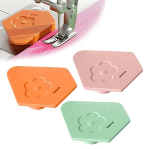 【在庫のみ】ミシン用マグネットシームガイド 3個、多機能多角形マグネットシームヘマーガイド、スケール付き、アップグレード版 ユニバーサル縫製アクセサリー&サプライ