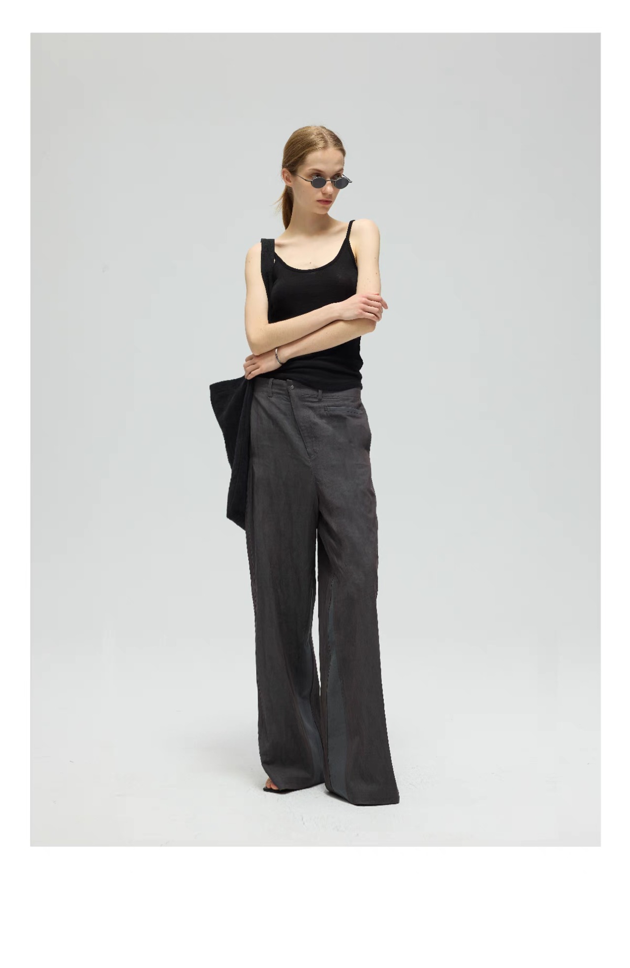 DECESOLO 25SS アシンメトリー ミッドライズパンツ