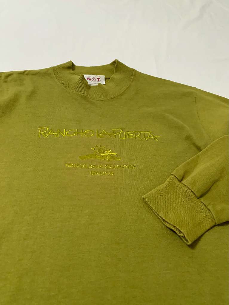 1990's Embroidery Mock Neck Long Sleeve T-Shirt