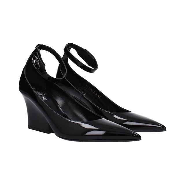 VALENTINO GARAVANI ヴァレンティノガラヴァーニ レディース パンプス パテントレザー ブラック