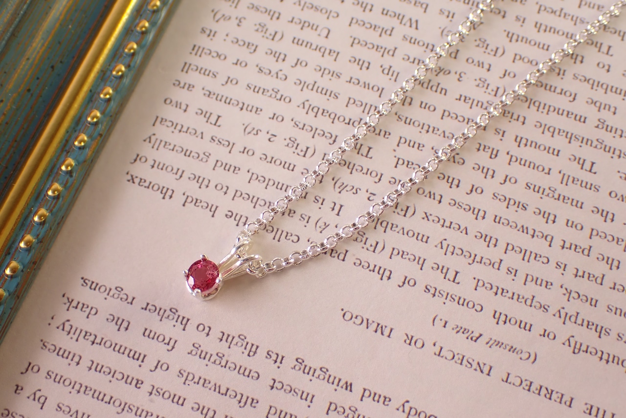 スピネルネックレス　0.48ct [D12‐97]