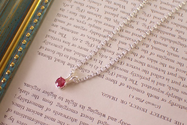 スピネルネックレス　0.48ct [D12‐97]