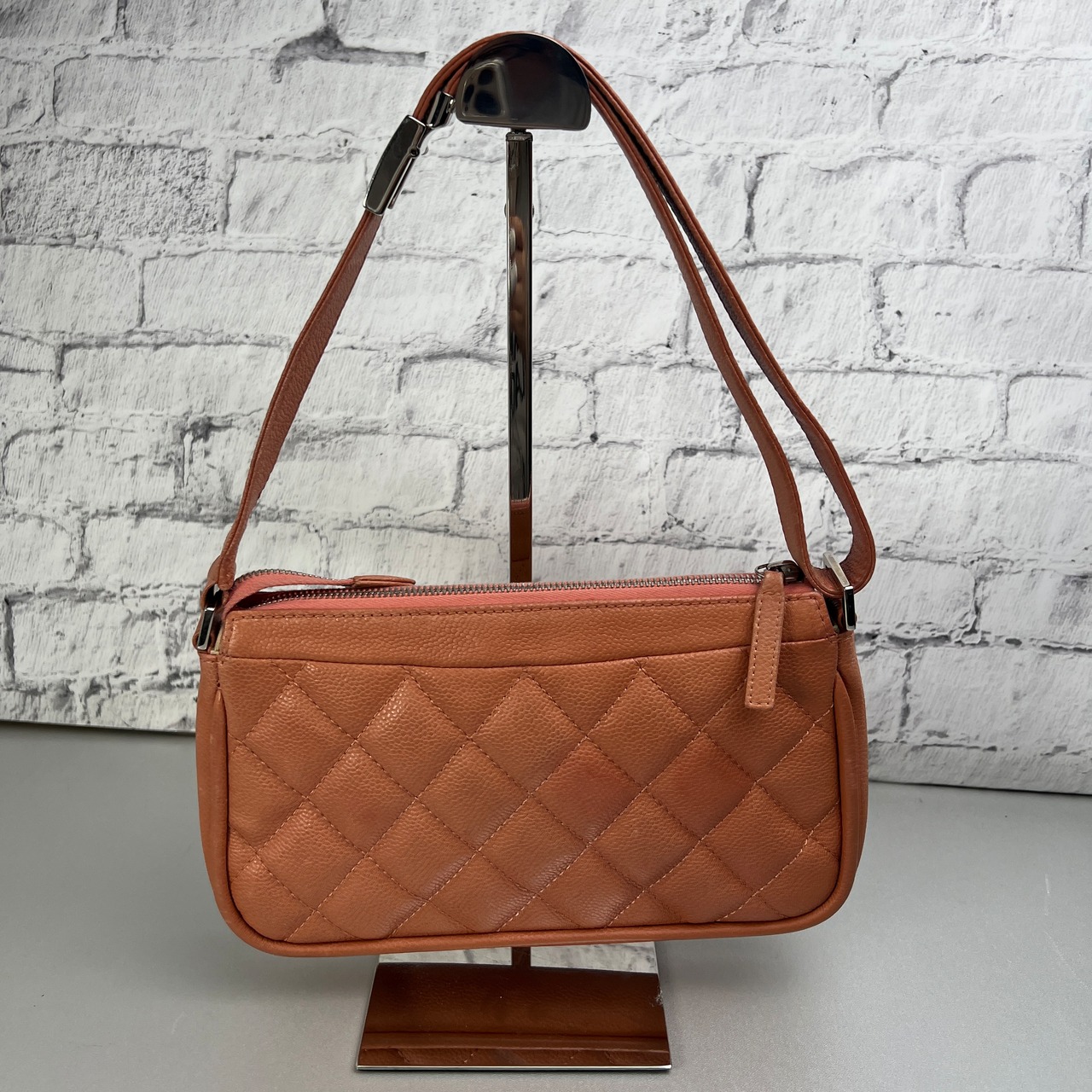 CHANEL シャネル ココマーク  キャビアスキン ショルダーバッグ ピンク A-9909