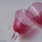 ピンクのミニグラス