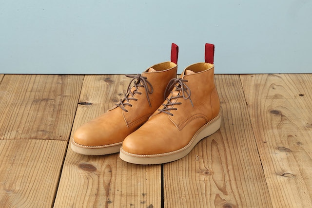 PLAIN TOE CHUKKA (WEDGE SOLE)