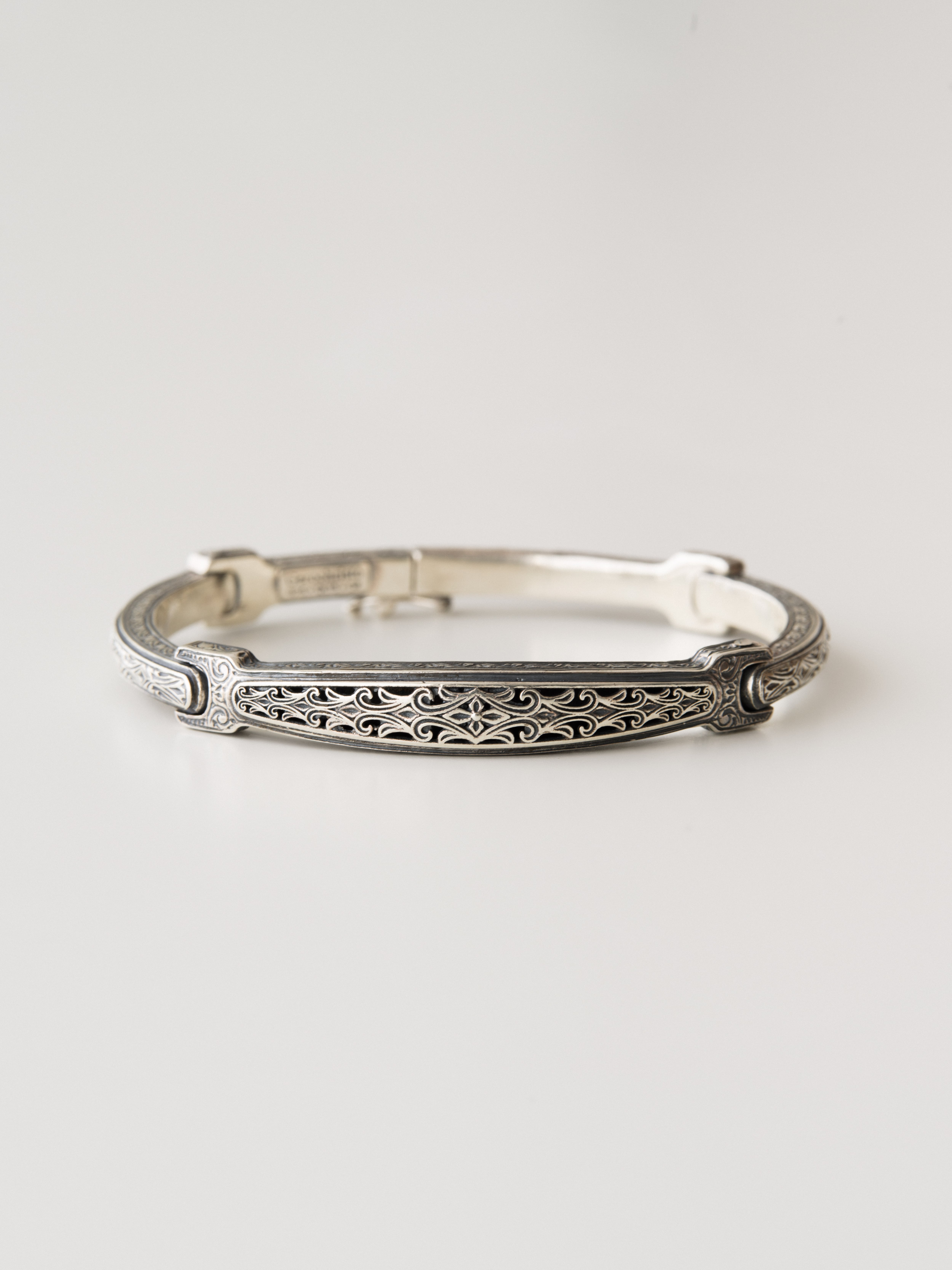 BRACELET & BANGLE | Fabulous Sounds