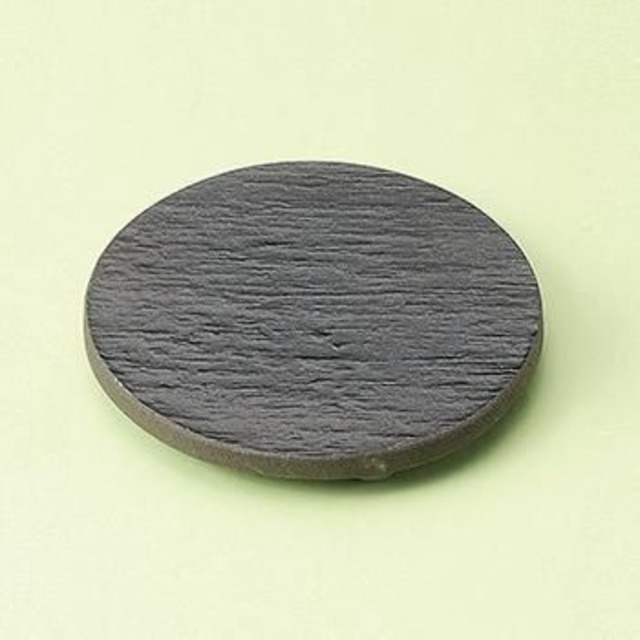 黒陶石目三つ足14㎝丸皿
