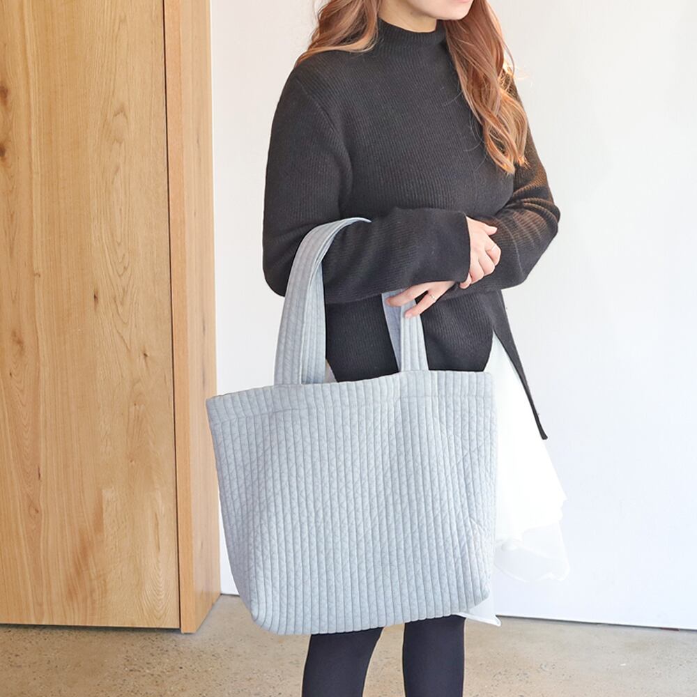 ピオヌンナル　ムーヴ プードル ヌビ トートバッグ 限定色 ピオヌンナル ムーヴ プードル ヌビ トートバッグ 限定色 - メルカリ