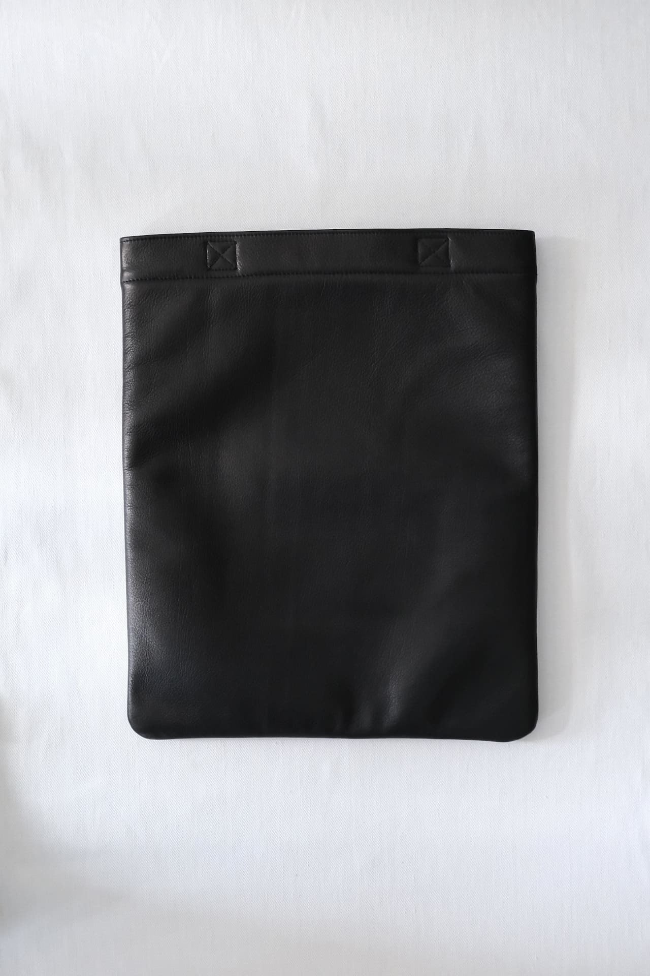 FUJITO Leather Flat Bag Black