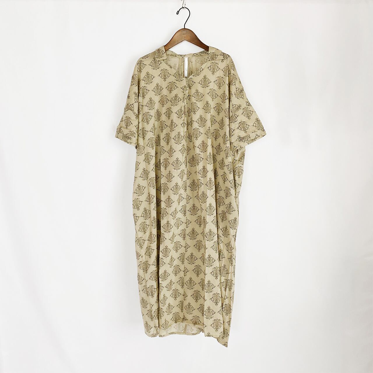 Voile print dress (beige)